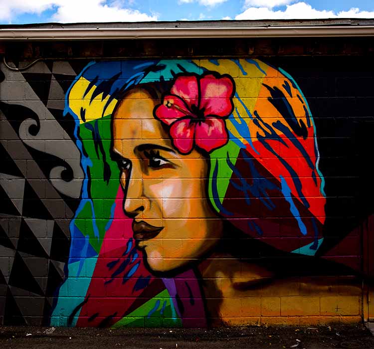 hawaiian woman mural in elko nv
